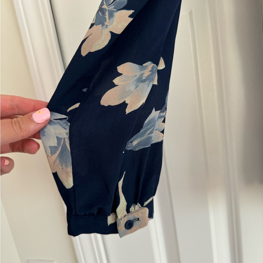 Floral Blouse - Picture 4 of 5